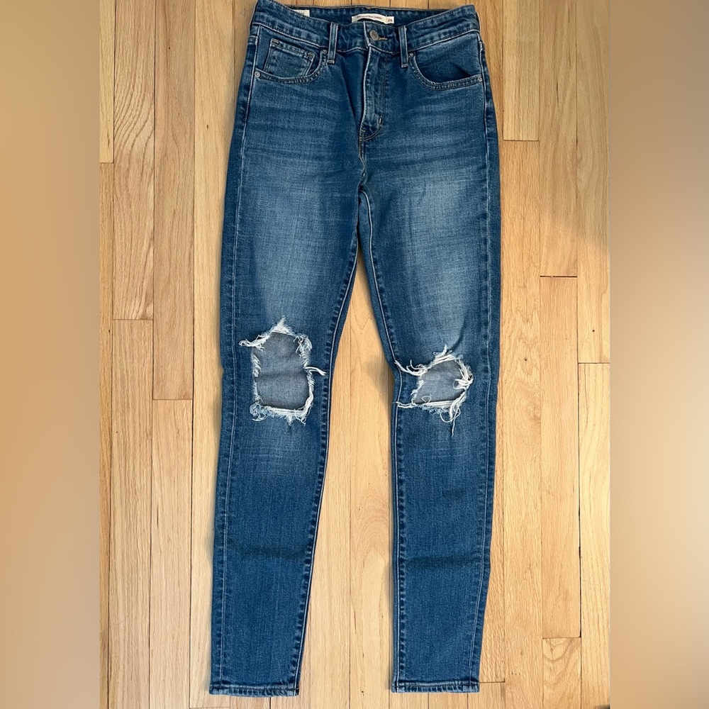 Levi’s 721 High Rise Skinny Jeans